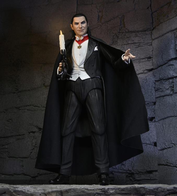 Universal Monsters Ultimate Dracula (Transylvania) Figure with candle