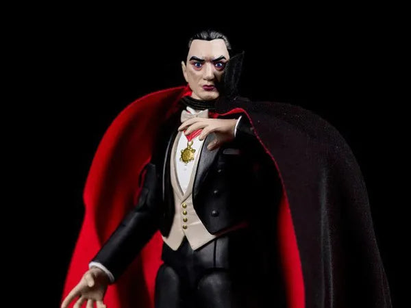 Universal Monsters Dracula 6-Inch Scale Action Figure2